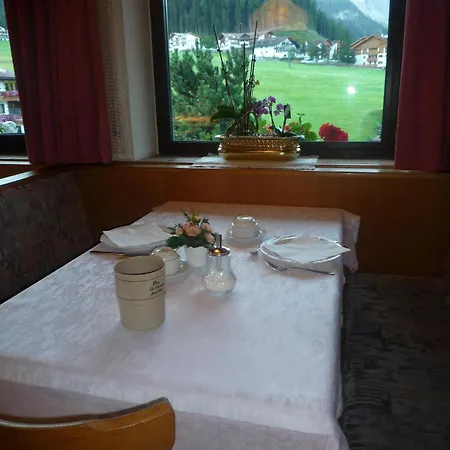Hotel Garni Morene 3*